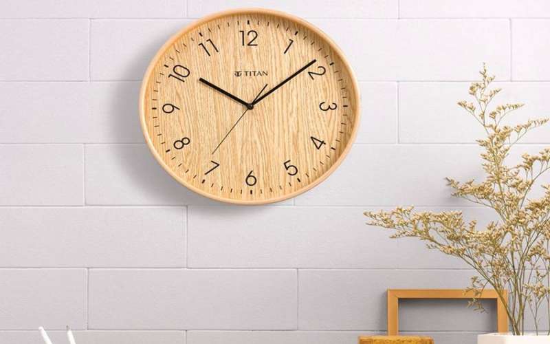 چگونه یک ساعت مناسب برای منزل خود بخریم؟