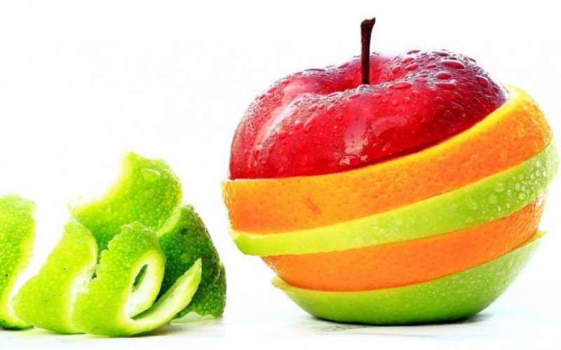 چرا باید میوه بخوریم؟