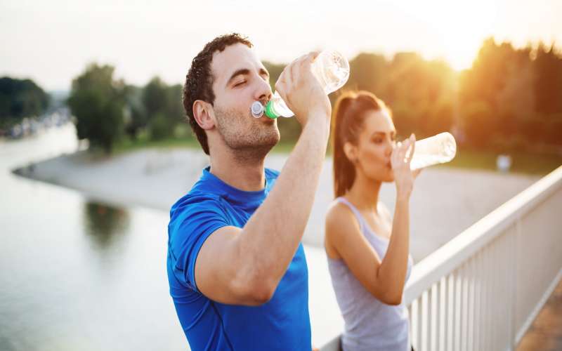 فواید نوشیدن آب چیست ؟