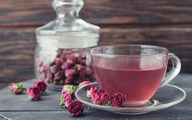 خواص و فواید گلاب