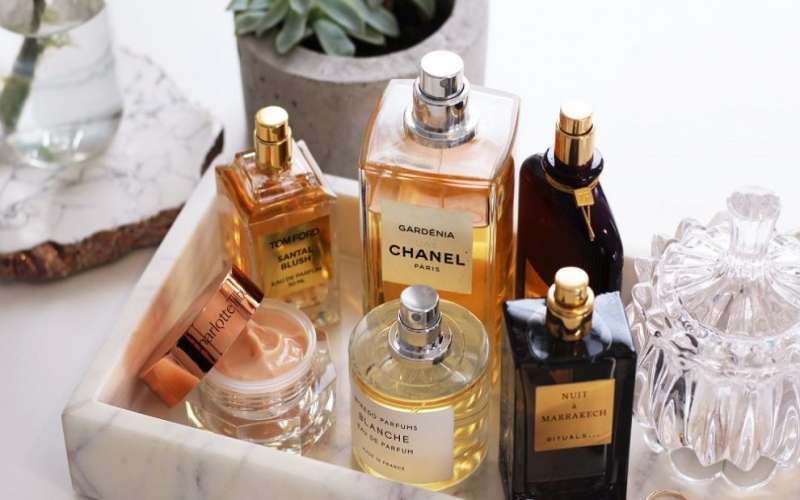 چگونه ماندگاری عطر را زیاد کنیم ؟