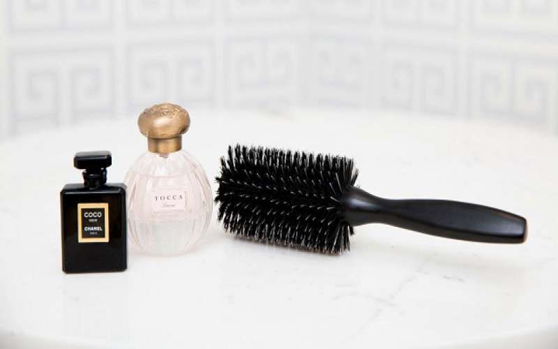 چگونه ماندگاری عطر را زیاد کنیم ؟