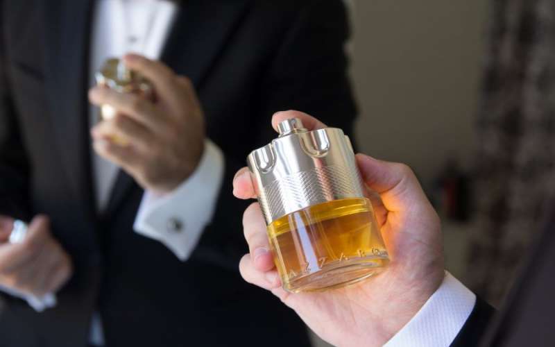 چگونه ماندگاری عطر را زیاد کنیم ؟