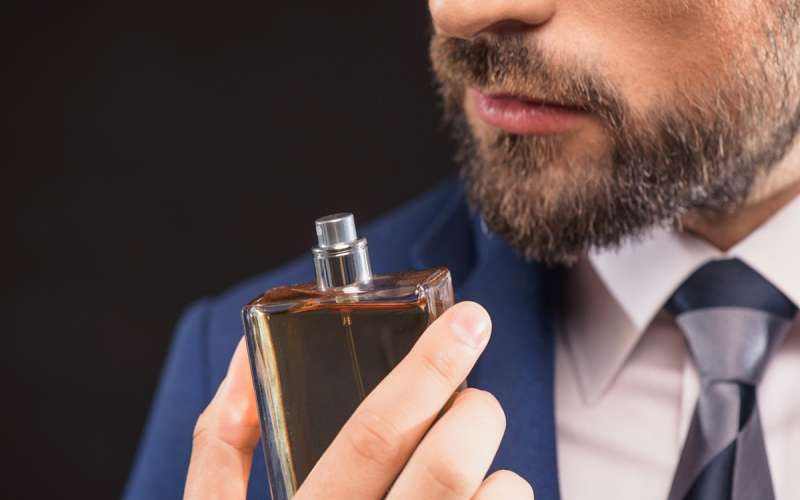 چگونه ماندگاری عطر را زیاد کنیم ؟
