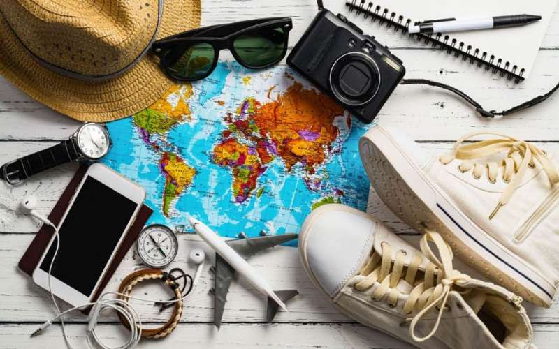 در هنگام سفر چه وسایلی همراه خود ببریم ؟