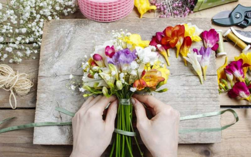 چه کنیم گل های تازه پژمرده نشود؟