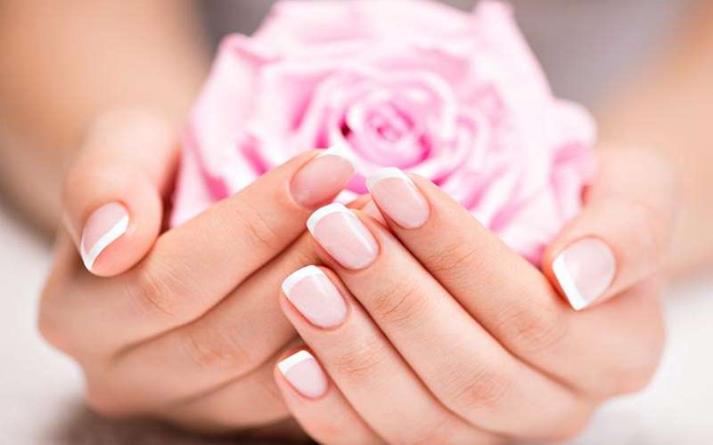 چگونه ناخن هایمان را بلند کنیم