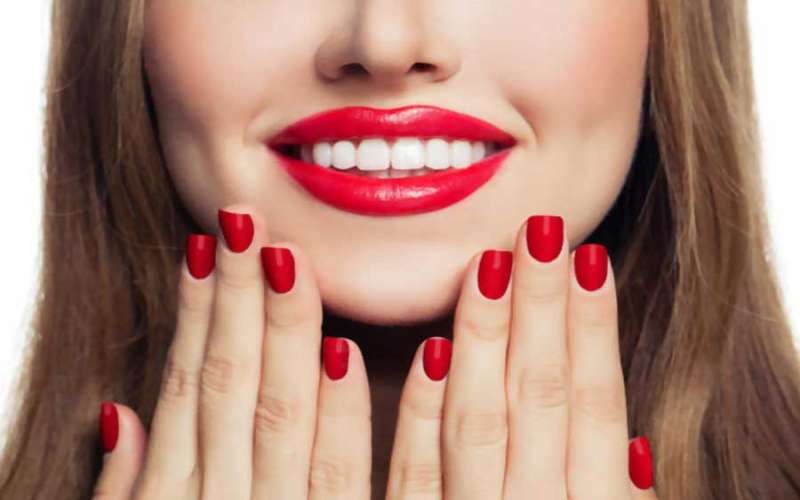 چگونه ناخن هایمان را بلند کنیم